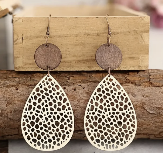 Vintage Hohlförmige Blatt-Ohrringe