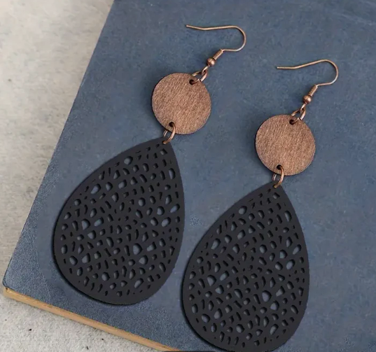 Vintage Hohlförmige Blatt-Ohrringe