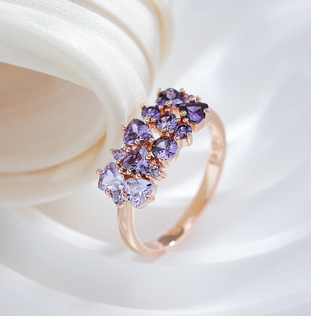 Eleganter Amethyst mit luxuriöser 18 Karat Roségoldplattierung