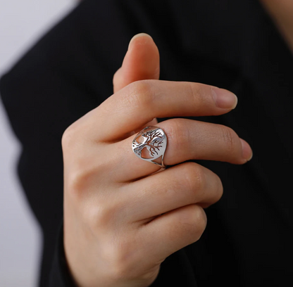 Eleganter 925er Sterlingsilberring mit Lebensbaum - Das perfekte Geschenk für Mütter