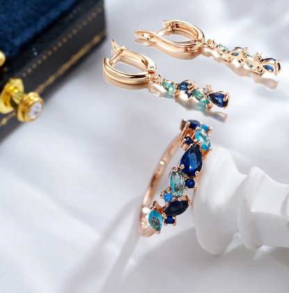 Elegantes Set aus Meerestränen in edlem 18 Karat Roségold-Design